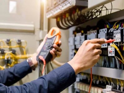 Prüfung elektrischer Anlagen und Blitzschutz: Was ist wichtig?