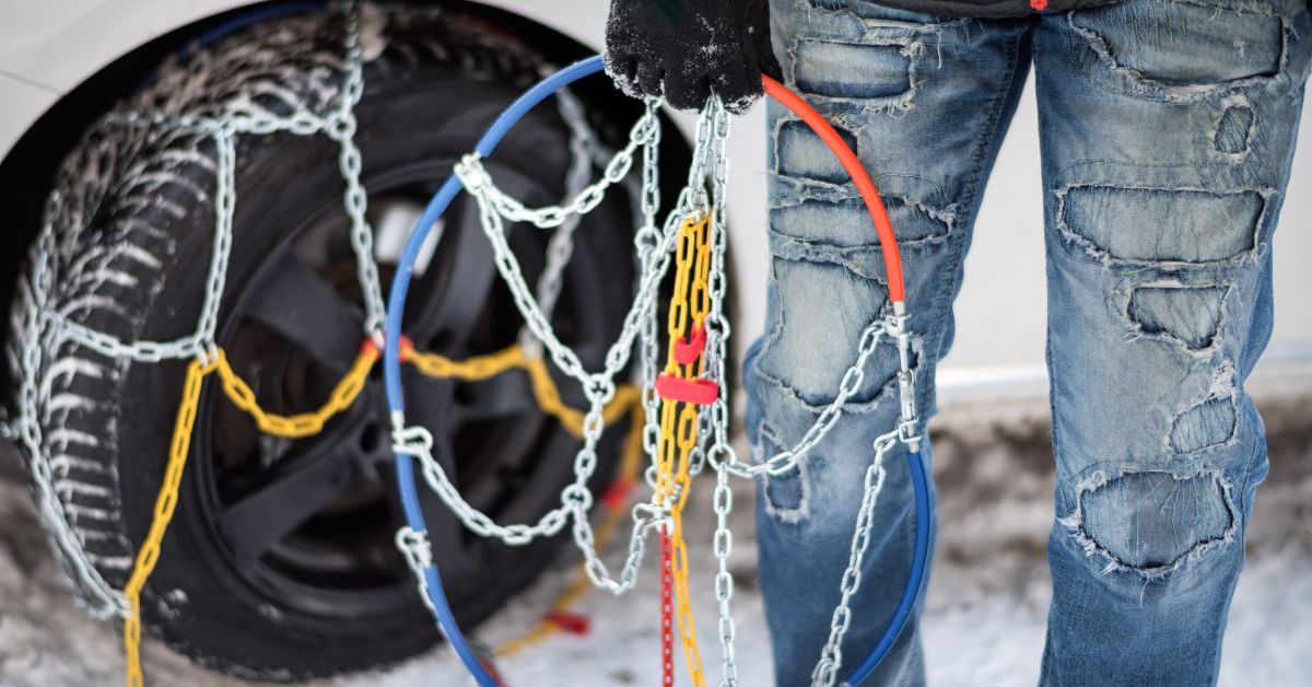 Schneeketten: Wie Schneeketten4u Ihnen hilft, die richtige Schneekette zu finden