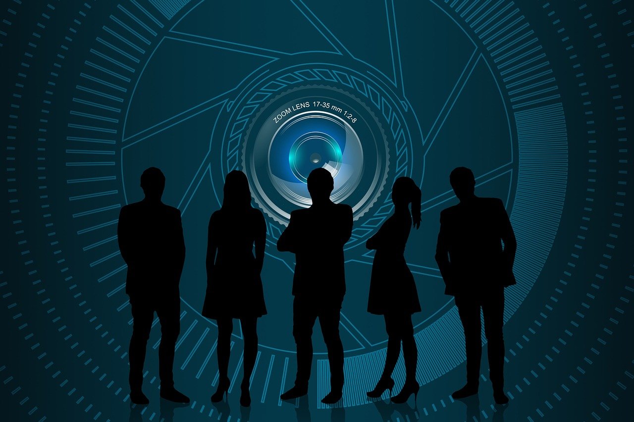 Whispers of Mystery: Lentz-Detekteis Detektivabenteuer