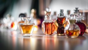perfume-bottles-how-to-buy-vintage-perfume