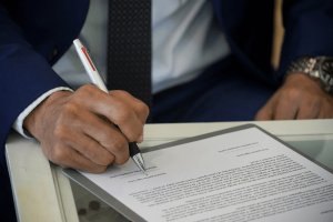 1_S_r-SkbSGNAXPfkifZgquQ